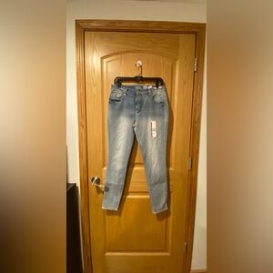 Time and Tru Women’s Size 12 High Rise Skinny Light Wash Stretch Jeans NEW/NWT